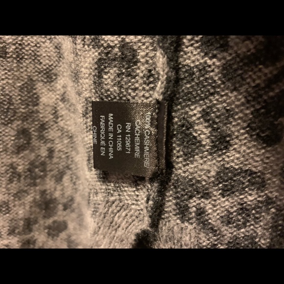 Skull Cashmere Long Sweater - Picture 3 of 6